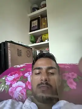 skinnybigdic Pertunjukan Webcam