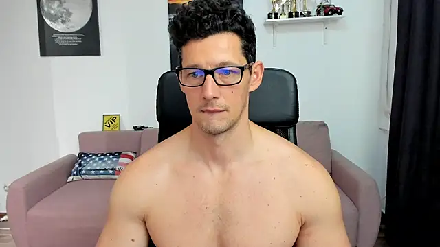 Chat XXX en directo de BrutusK08