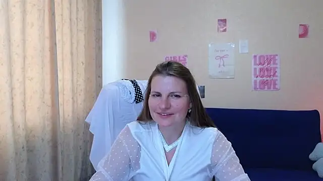 Živý XXX chat Mirabelle_Velvet