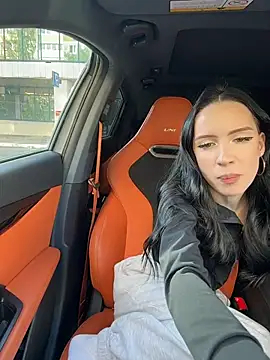 flora_off webcam show