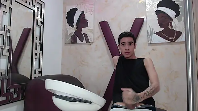 GOLDEN_BOSS live XXX chat