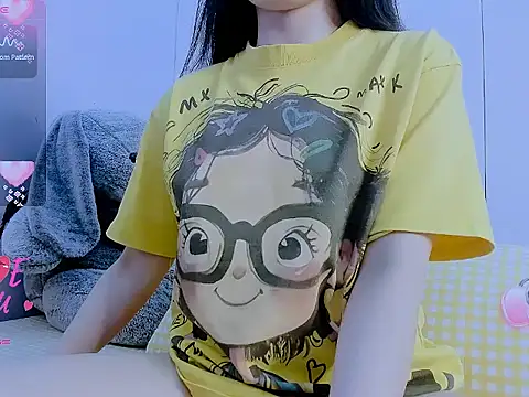 Linh_diudang Adlı Modelin Canlı XXX Sohbeti