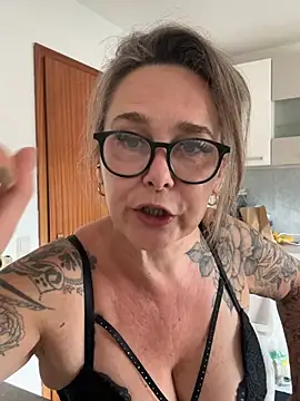 -SweetSandy-'s Webcam Show
