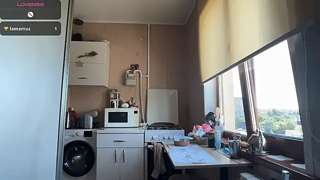 AngelJeni Adlı Modelin Canlı XXX Sohbeti