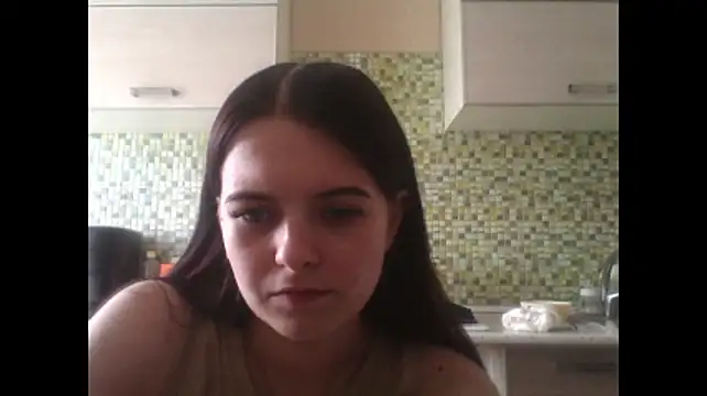 KikiAmino Chat XXX in diretta
