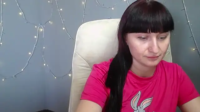 NinaFlawlees Chat XXX live