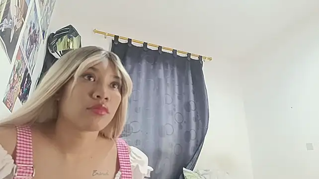 kattyandericc webkamerás műsora