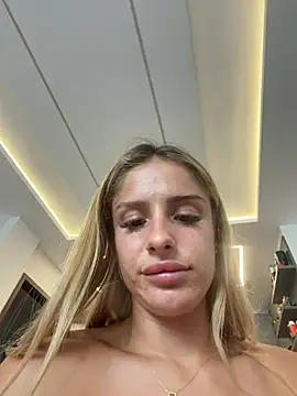SophieVJ's Webcam Show