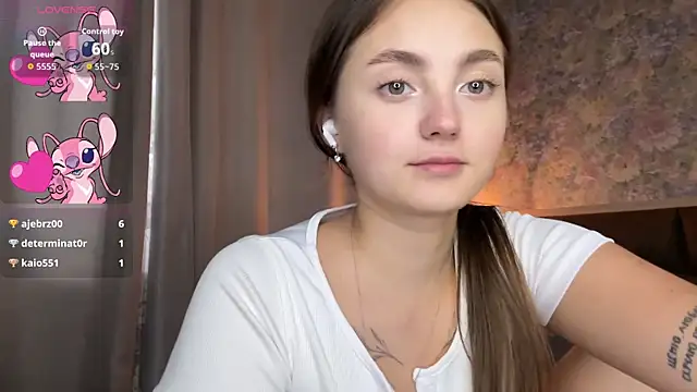 LoraDavi Chat XXX live