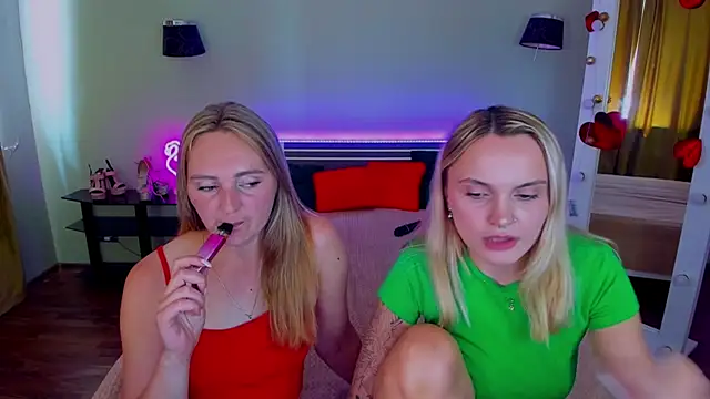 MagicEyess' Live XXX Chat