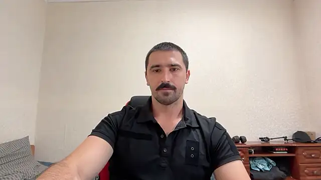 צ'אט XXX בשידור חי של Hard__to__resist