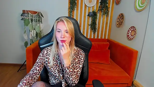 ElaraVoltage Live XXX-Chat