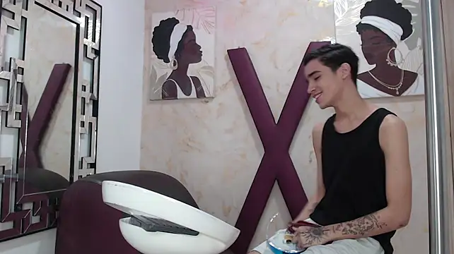 XXX chat uživo modela GOLDEN_BOSS