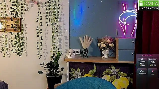 lu_muon's Live XXX Chat