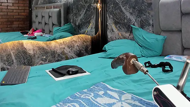 Couple_Gold69 webkamerás műsora