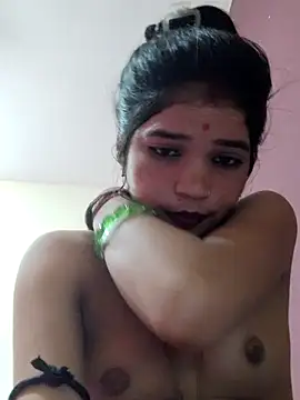 Chat +18 de Mahek_-Love143 ao vivo