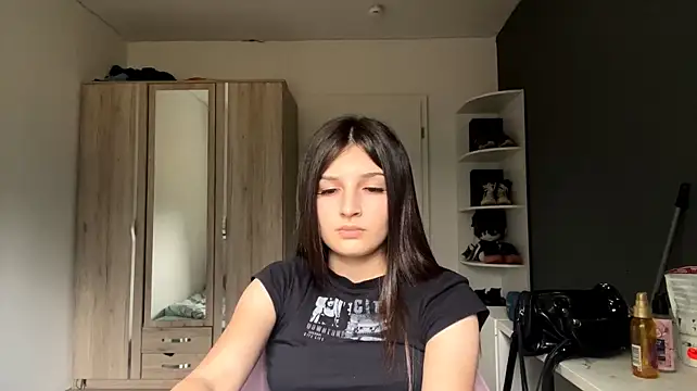 SpanishRooter's Live XXX Chat