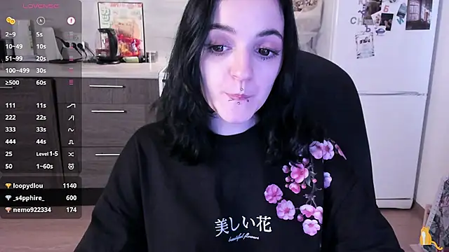 lina__tyaaan's Live XXX Chat