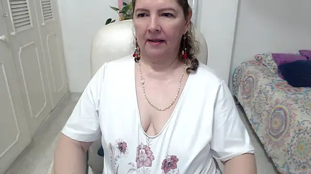 leonela_69 Live XXX-Chat