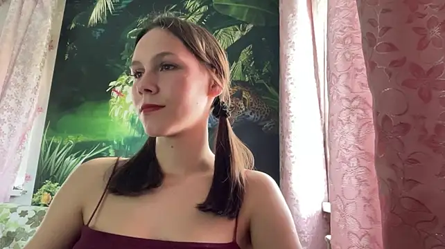 EllynDincher Webcamshow