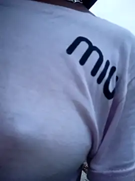 YeuAnhbigcock's Live XXX Chat