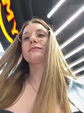 Show de FReyja_44 na webcam