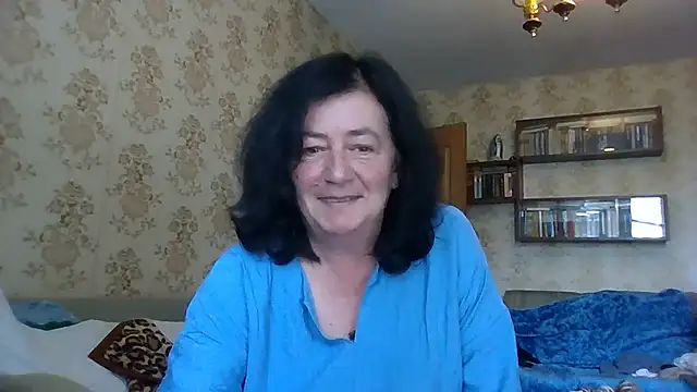 GypsiQueen2's Live XXX Chat