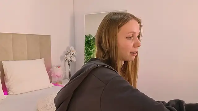 lada2k4 Adlı Modelin Canlı XXX Sohbeti
