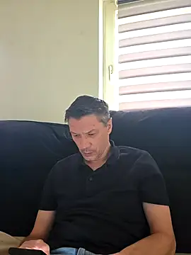 tomek84 现场XXX聊天