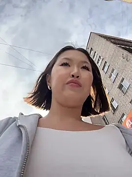 CreamPuff- Show in webcam