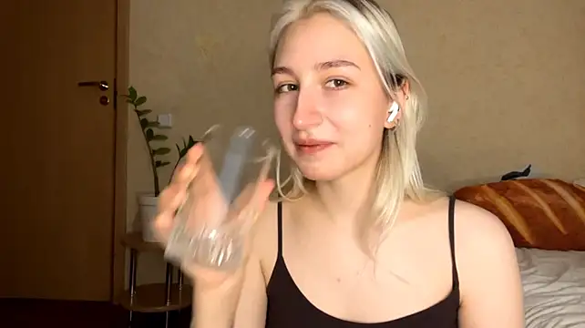 LishaNuding's Live XXX Chat