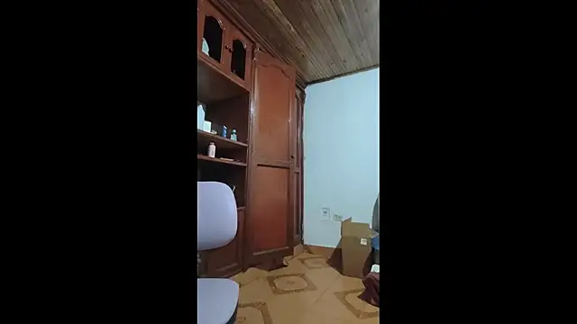 XXX chat uživo modela sky_dancers