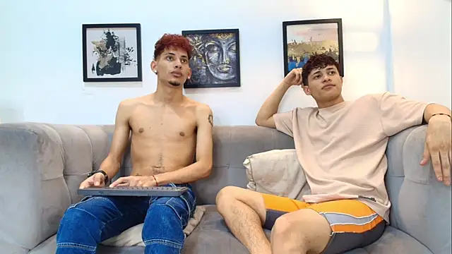 Chat XXX en directo de YOUNG_BOYS_HELL