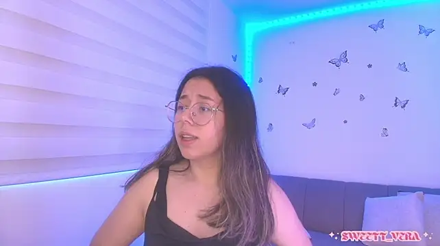 sweettvera live XXX chat