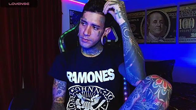 jhonny__ackerman Chat XXX in diretta