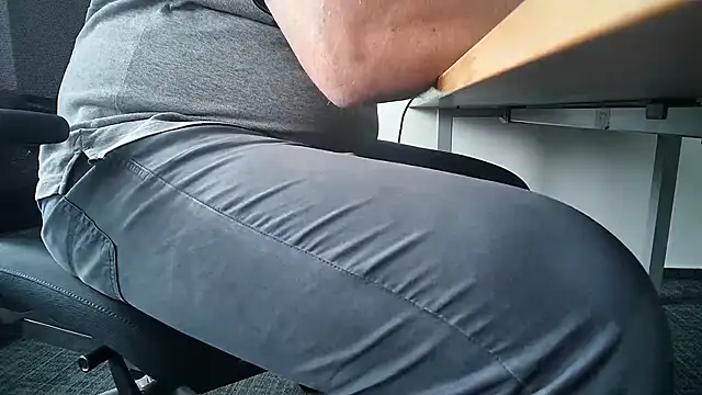 Онлайн чат XXX 69bezfleku
