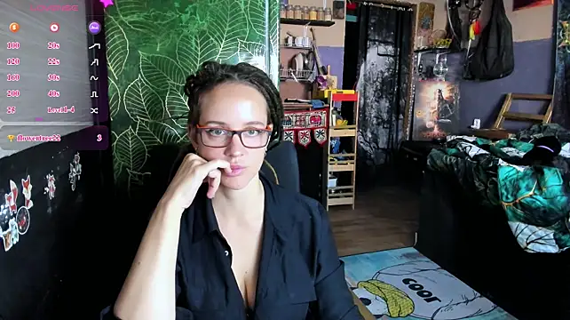 Онлайн чат XXX LisaFoxy_y