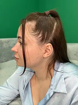 Show modela dreams4u na web-kameri