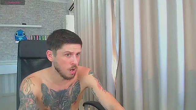 Онлайн чат XXX JonahShaw
