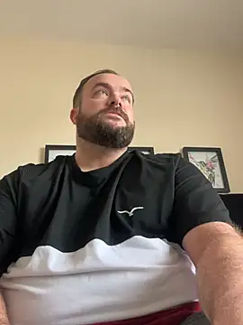 Daddy-Strokes Show in webcam