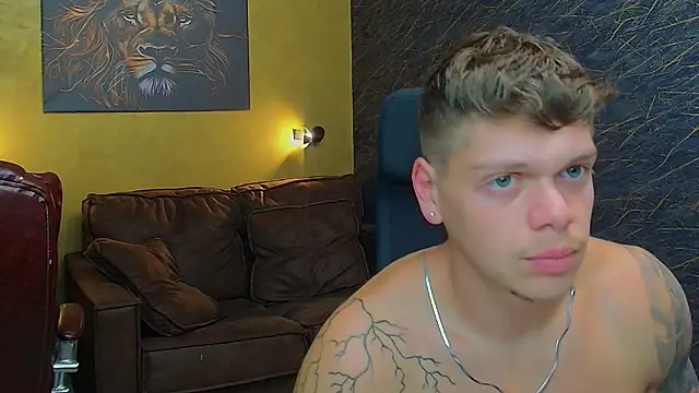 NicoTroy Chat XXX live