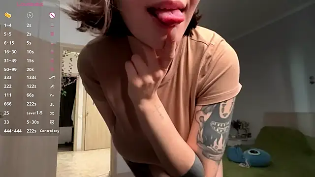 OlivaRotundo 即時 XXX 聊天