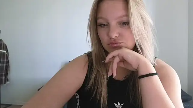 Chat +18 de bettyloveu ao vivo