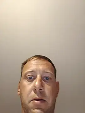 Živý XXX chat Alley87
