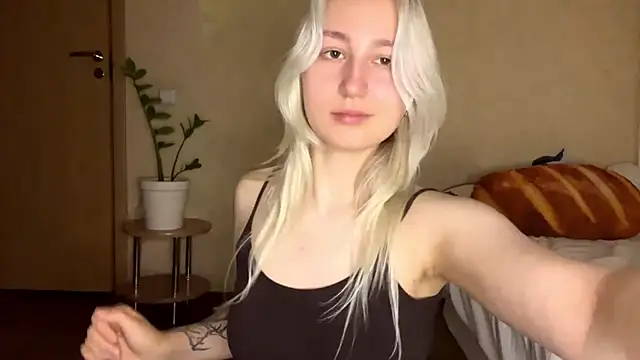 Chat XXX en directo de LishaNuding