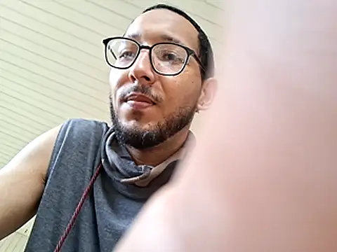ThrowedWorldWide's Webcam Show