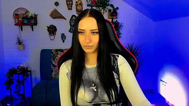 Chat +18 de MonicaLowes ao vivo