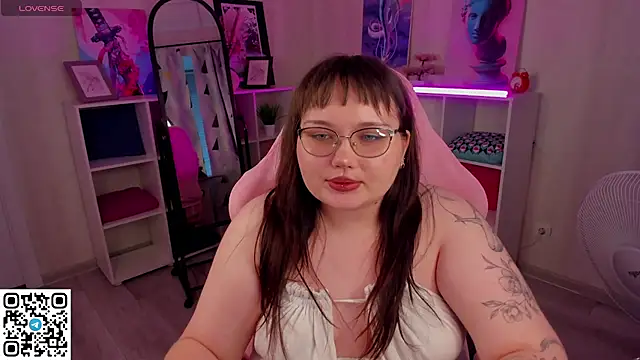 Chat +18 de Niki_Glow ao vivo