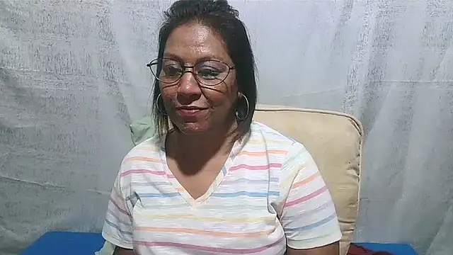IndianSexyMilf69: απευθείας συνομιλία ΧΧΧ