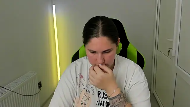 LunaVenom's Live XXX Chat